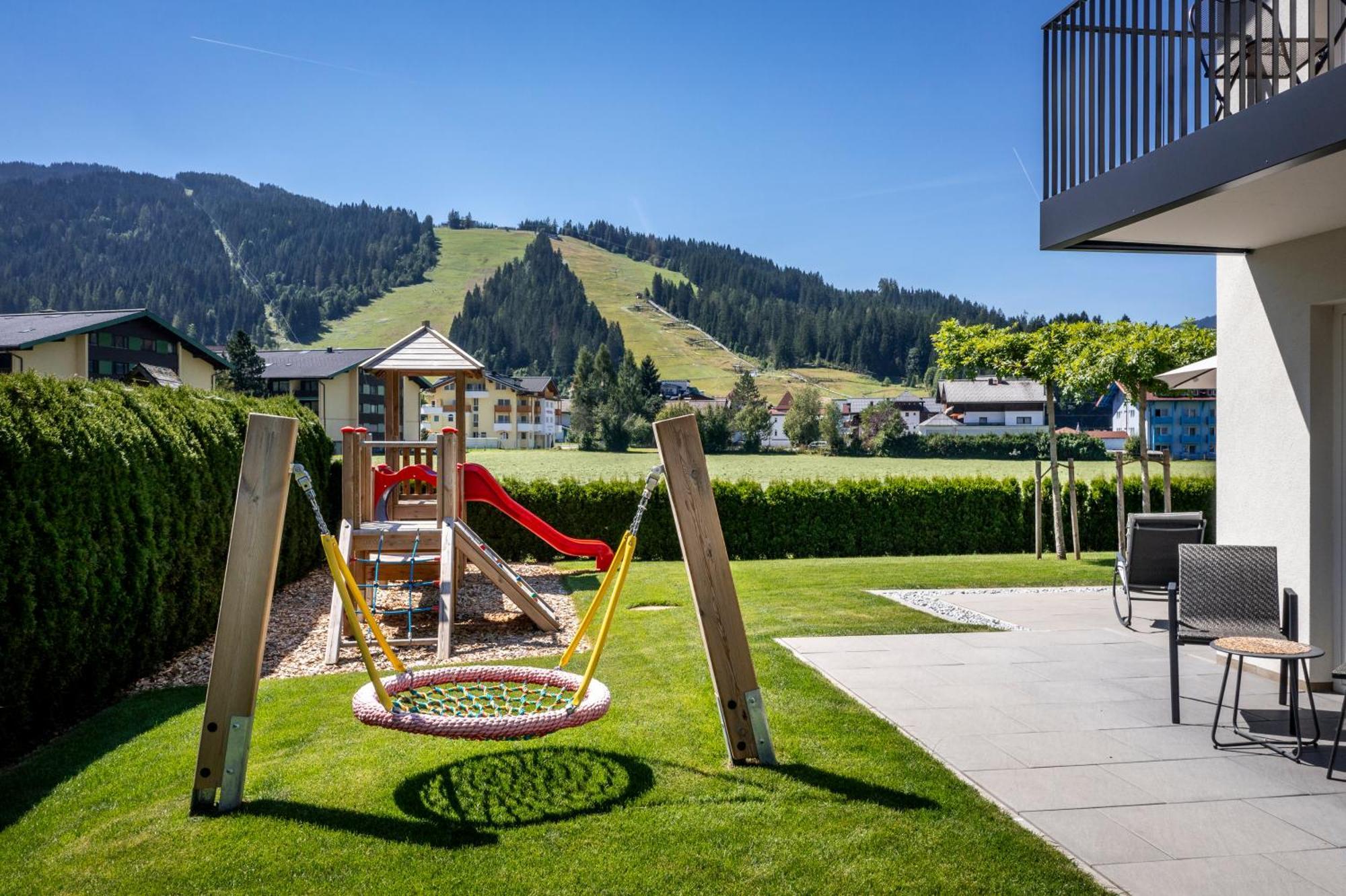 Aparthotel Jaegerheim Flachau Exterior photo